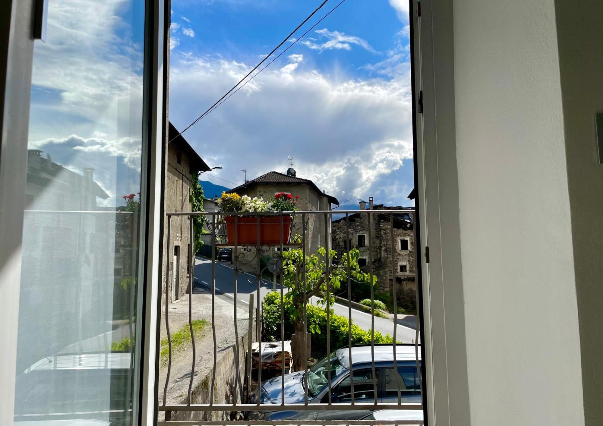 فندق Ca Marasciol A 5 Minuti Dal Trenino Rosso Del Bernina Express Villa di Tirano المظهر الخارجي الصورة